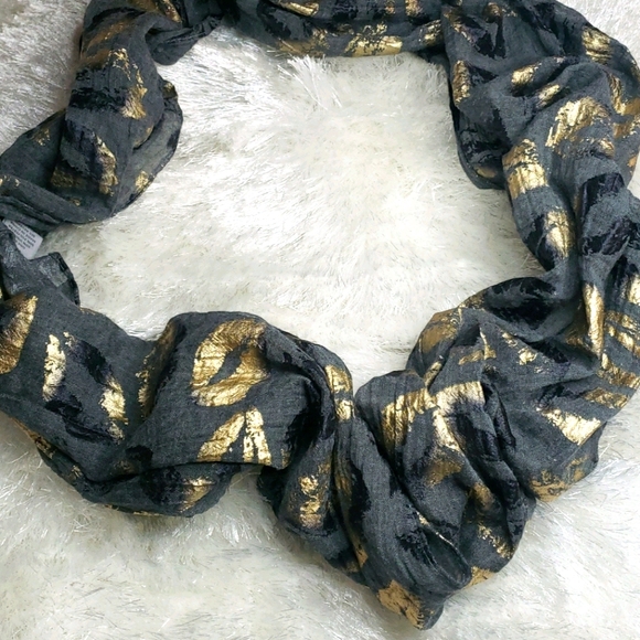 Infinity scarf - Picture 2 of 4